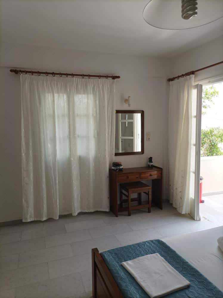 Hotel Asiminas à Naxos City Extérieur photo